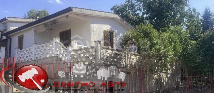 casa indipendente in vendita a Cassano delle Murge