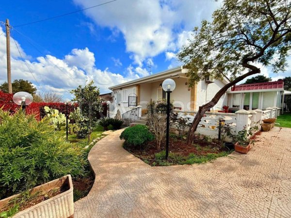 casa indipendente in vendita a Cassano delle Murge