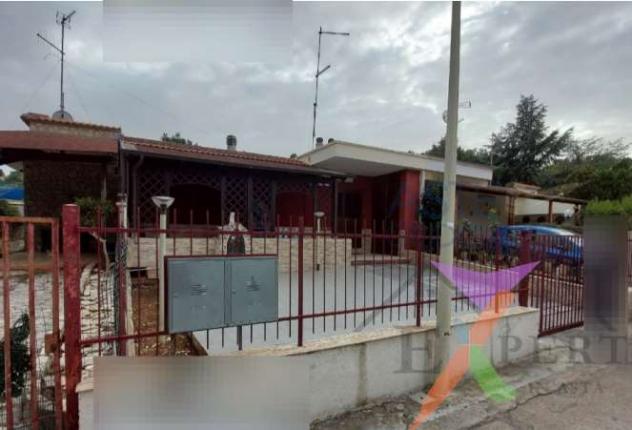 casa indipendente in vendita a Cassano delle Murge
