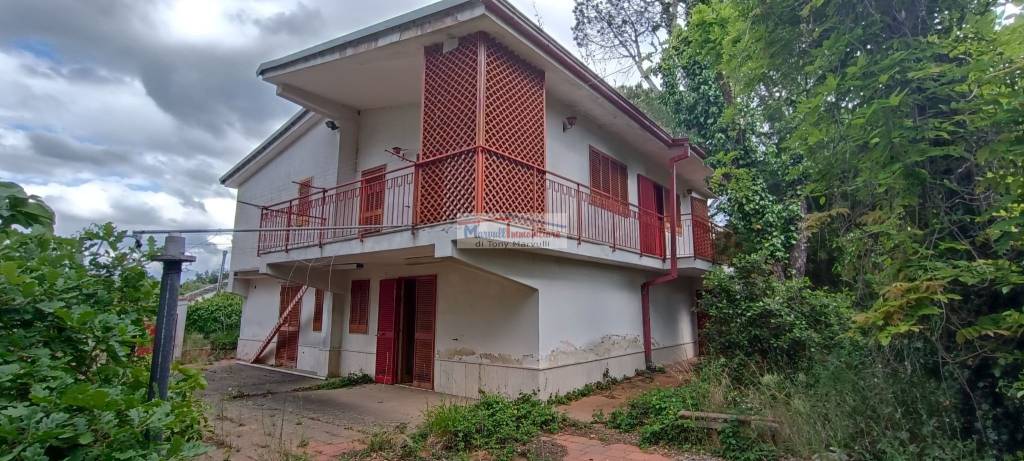 casa indipendente in vendita a Cassano delle Murge