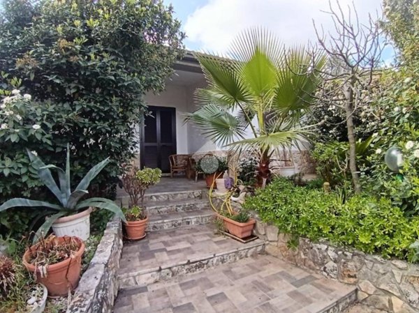 casa indipendente in vendita a Cassano delle Murge