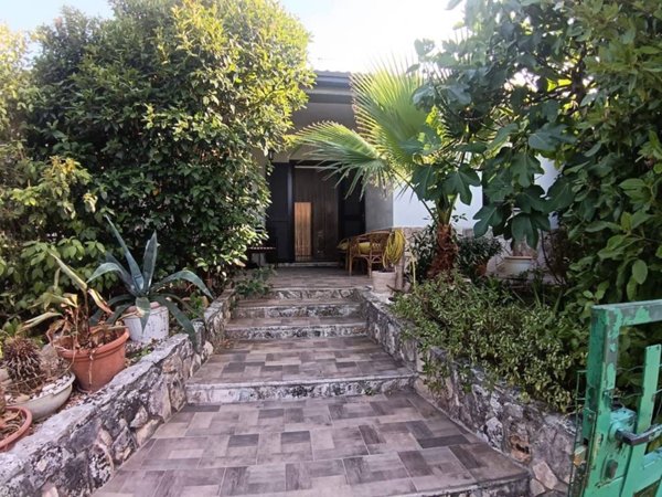 casa indipendente in vendita a Cassano delle Murge
