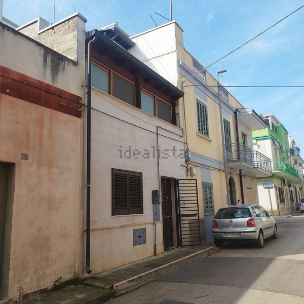 casa indipendente in vendita a Cassano delle Murge