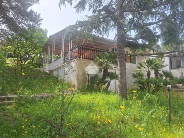 casa indipendente in vendita a Cassano delle Murge