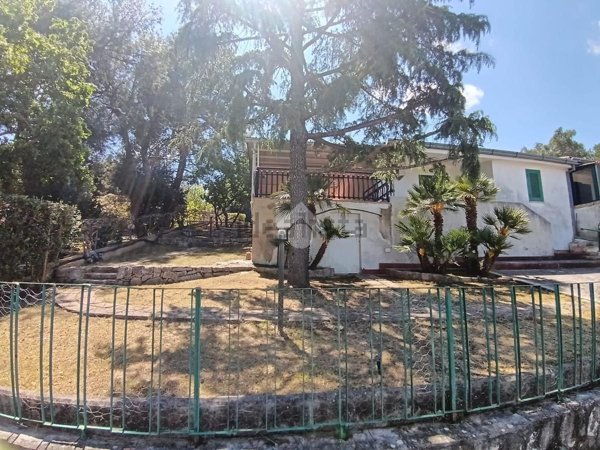 casa indipendente in vendita a Cassano delle Murge