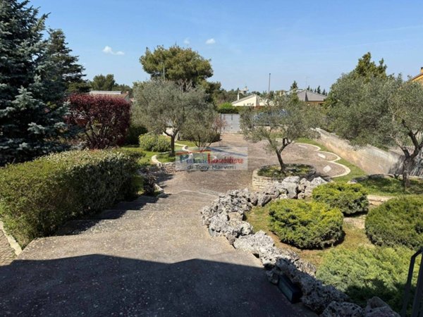 casa indipendente in vendita a Cassano delle Murge