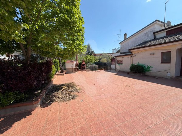 casa indipendente in vendita a Cassano delle Murge