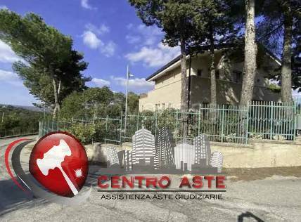 casa indipendente in vendita a Cassano delle Murge
