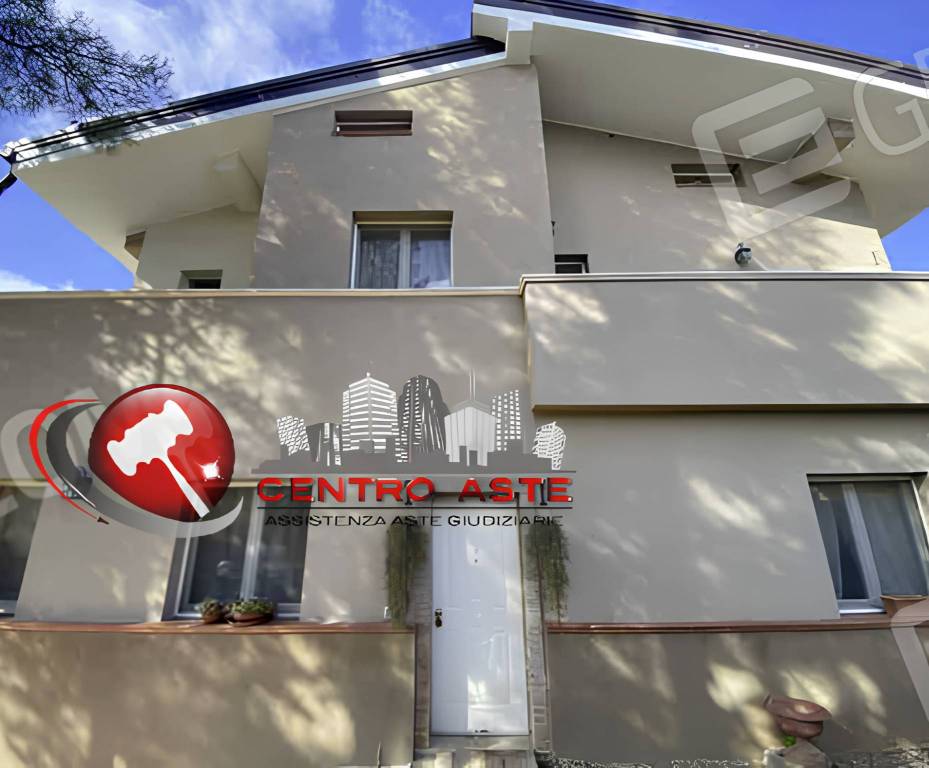 casa indipendente in vendita a Cassano delle Murge