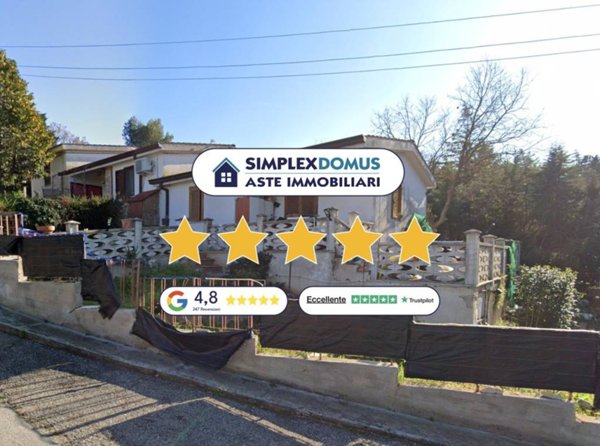 casa indipendente in vendita a Cassano delle Murge
