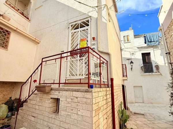 casa indipendente in vendita a Cassano delle Murge
