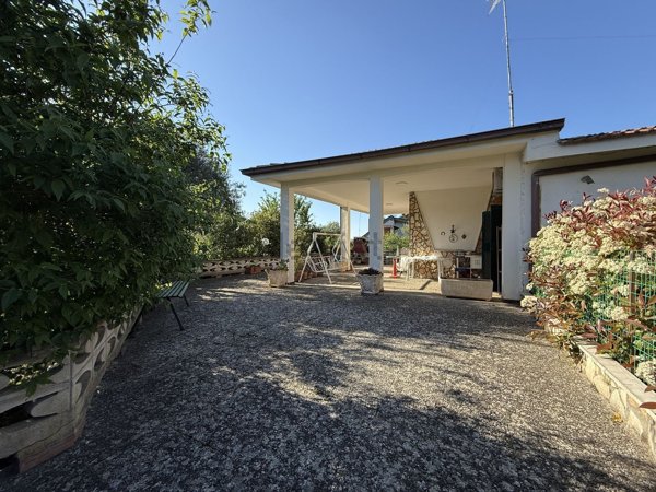 casa indipendente in vendita a Cassano delle Murge