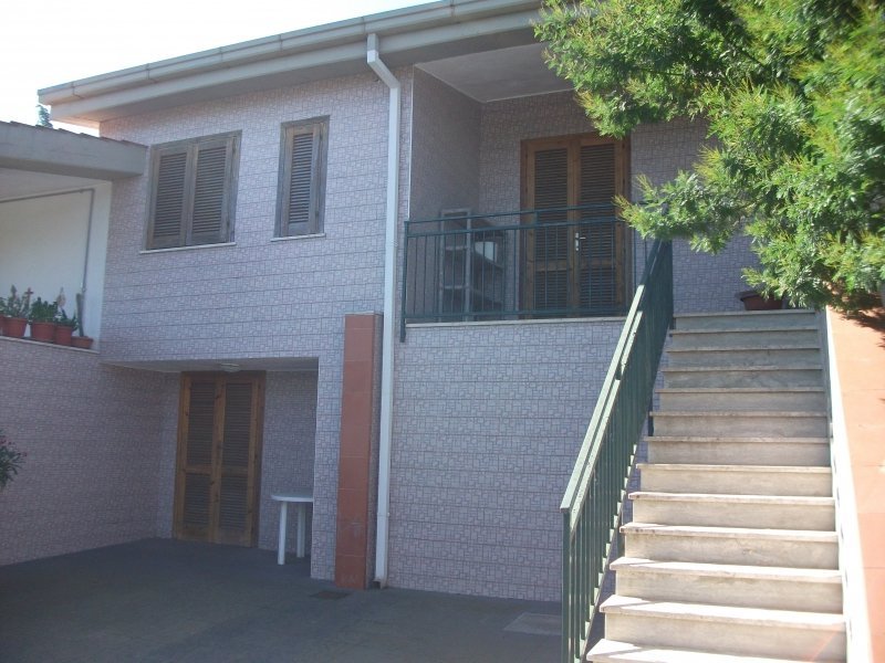 casa indipendente in vendita a Cassano delle Murge