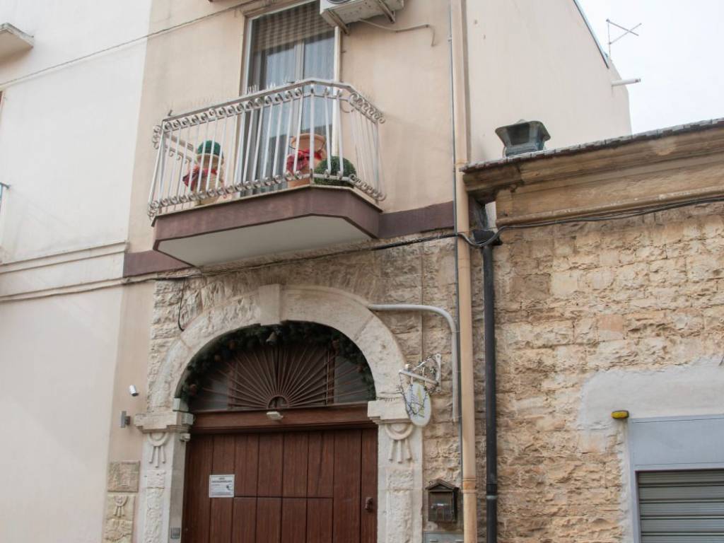casa indipendente in vendita a Cassano delle Murge