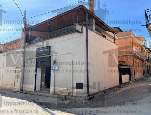 locale commerciale in vendita a Cassano delle Murge