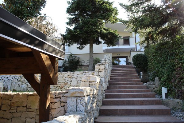 casa indipendente in vendita a Cassano delle Murge