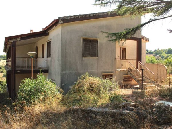 casa indipendente in vendita a Cassano delle Murge