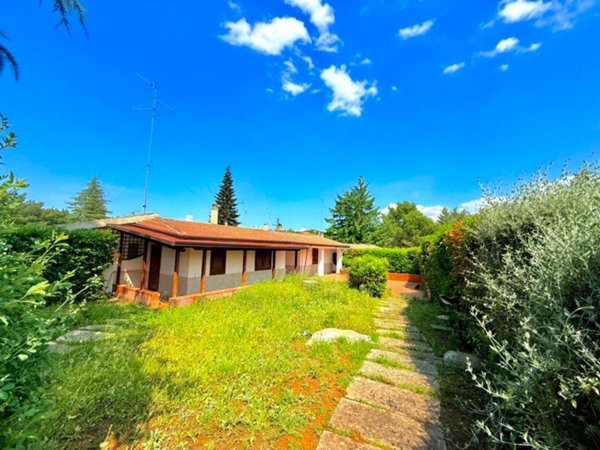 casa indipendente in vendita a Cassano delle Murge