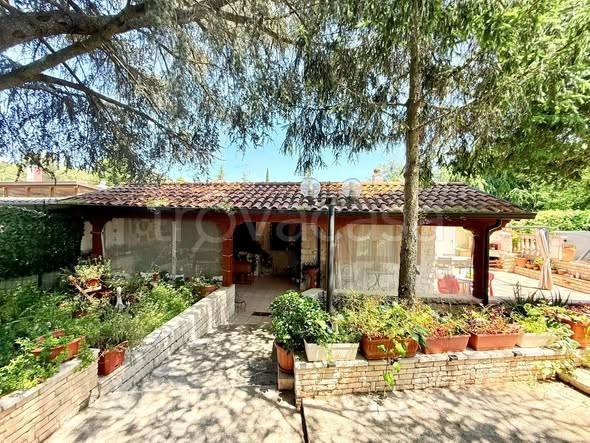 casa indipendente in vendita a Cassano delle Murge