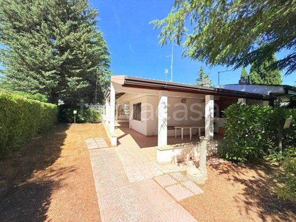 casa indipendente in vendita a Cassano delle Murge