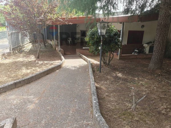 casa indipendente in vendita a Cassano delle Murge