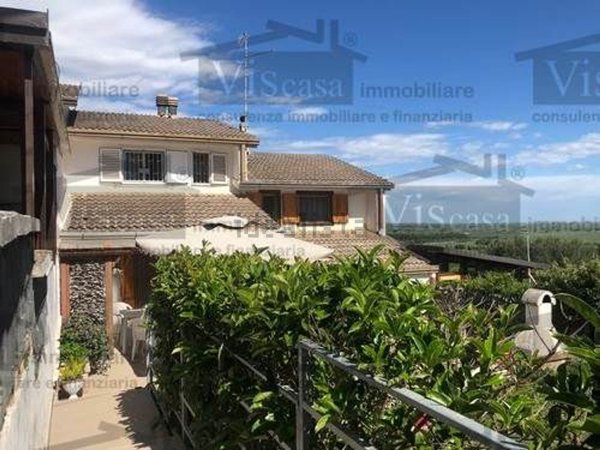 casa indipendente in vendita a Cassano delle Murge