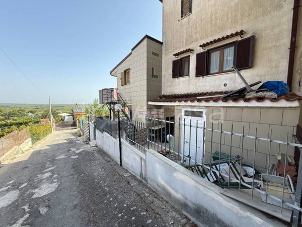 casa indipendente in vendita a Cassano delle Murge