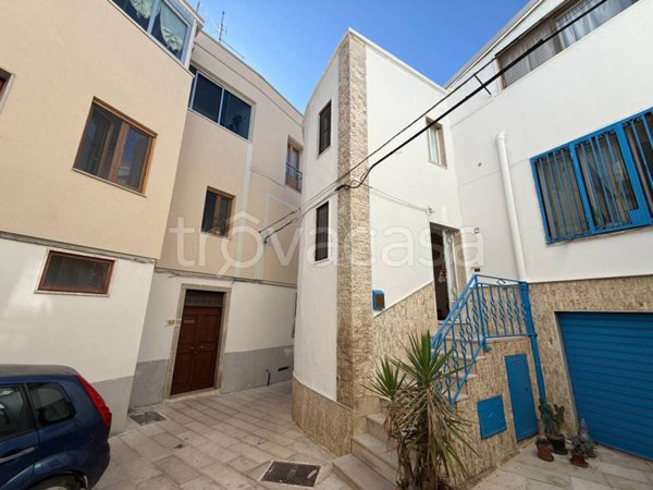 casa indipendente in vendita a Cassano delle Murge