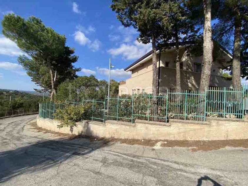 casa indipendente in vendita a Cassano delle Murge