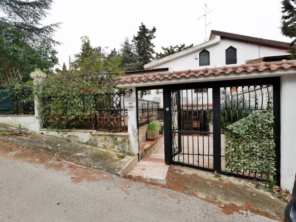 casa indipendente in vendita a Cassano delle Murge
