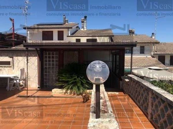 casa indipendente in vendita a Cassano delle Murge