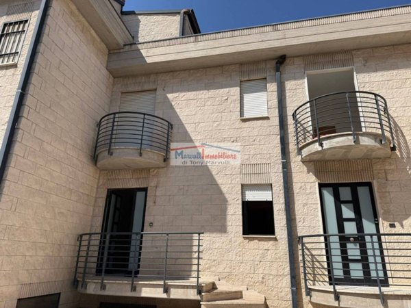 casa indipendente in vendita a Cassano delle Murge