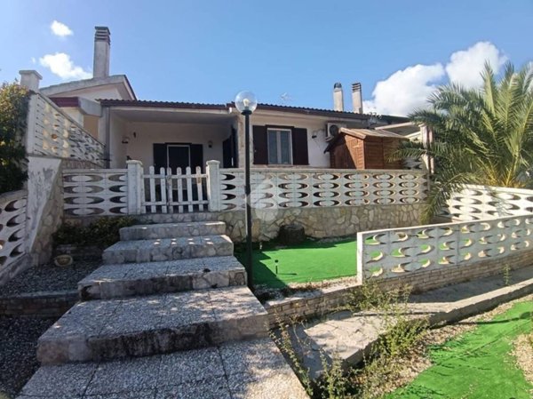 casa indipendente in vendita a Cassano delle Murge