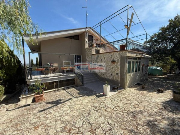 casa indipendente in vendita a Cassano delle Murge