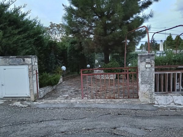 casa indipendente in vendita a Cassano delle Murge