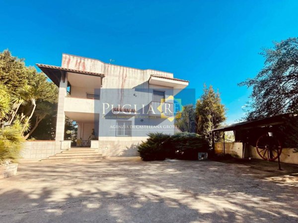 casa indipendente in vendita a Castellana Grotte