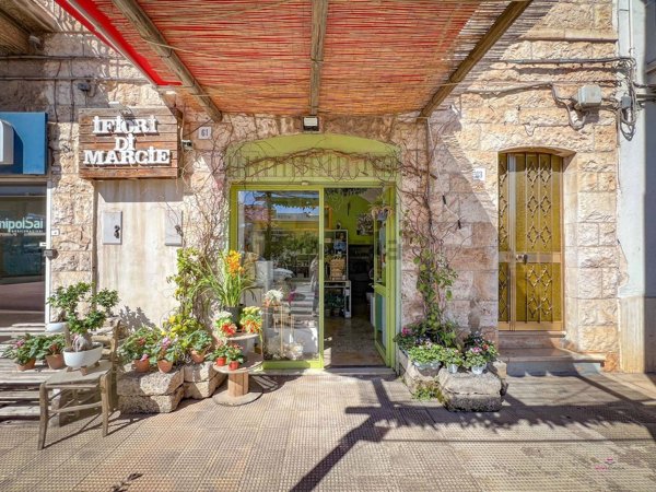 negozio in vendita a Castellana Grotte