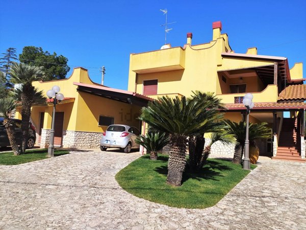 casa indipendente in vendita a Castellana Grotte