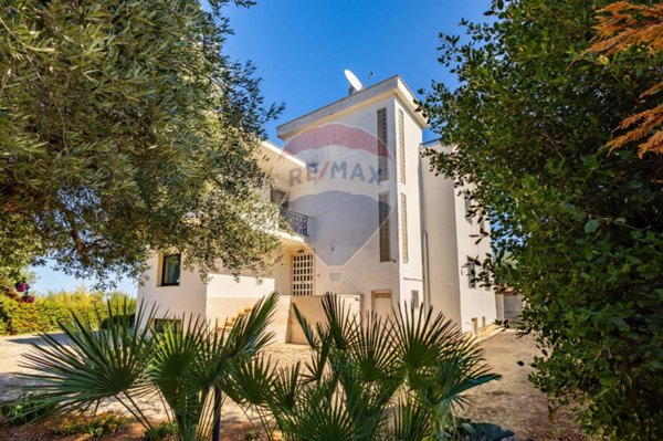 casa indipendente in vendita a Castellana Grotte