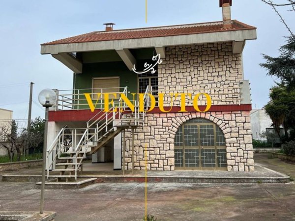 casa indipendente in vendita a Castellana Grotte