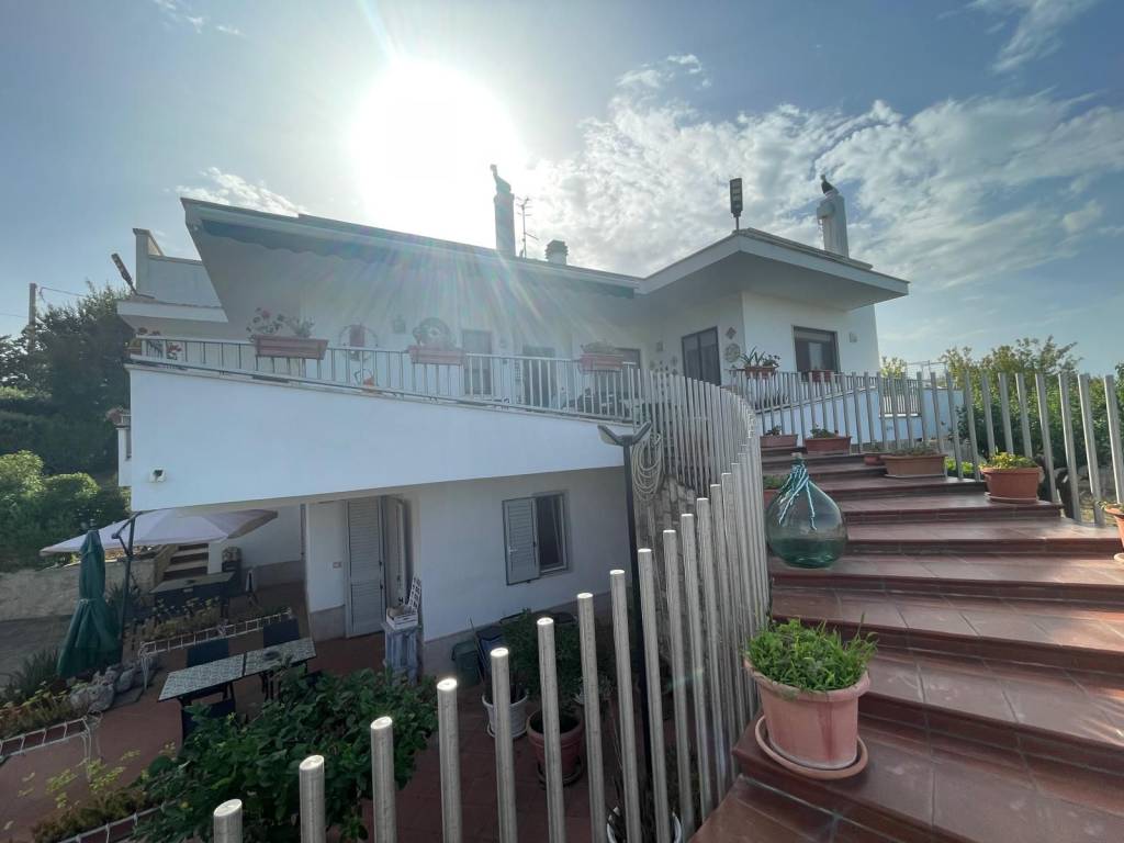 casa indipendente in vendita a Castellana Grotte