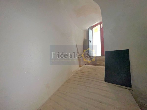 locale di sgombero in vendita a Castellana Grotte