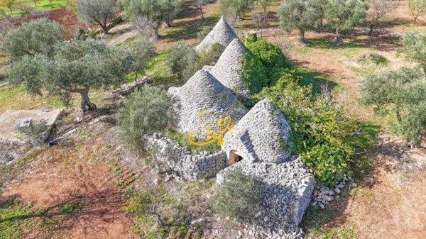 quadrivano in vendita a Castellana Grotte