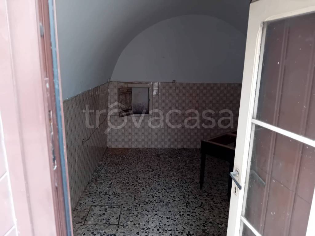locale di sgombero in vendita a Castellana Grotte