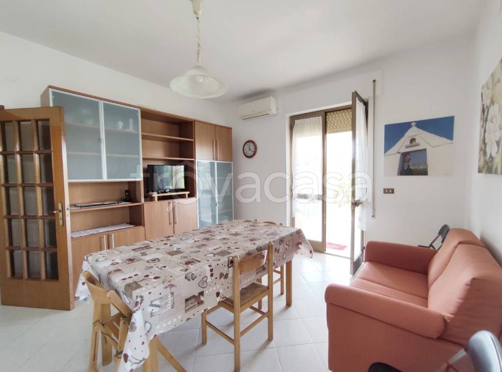 casa indipendente in vendita a Castellana Grotte