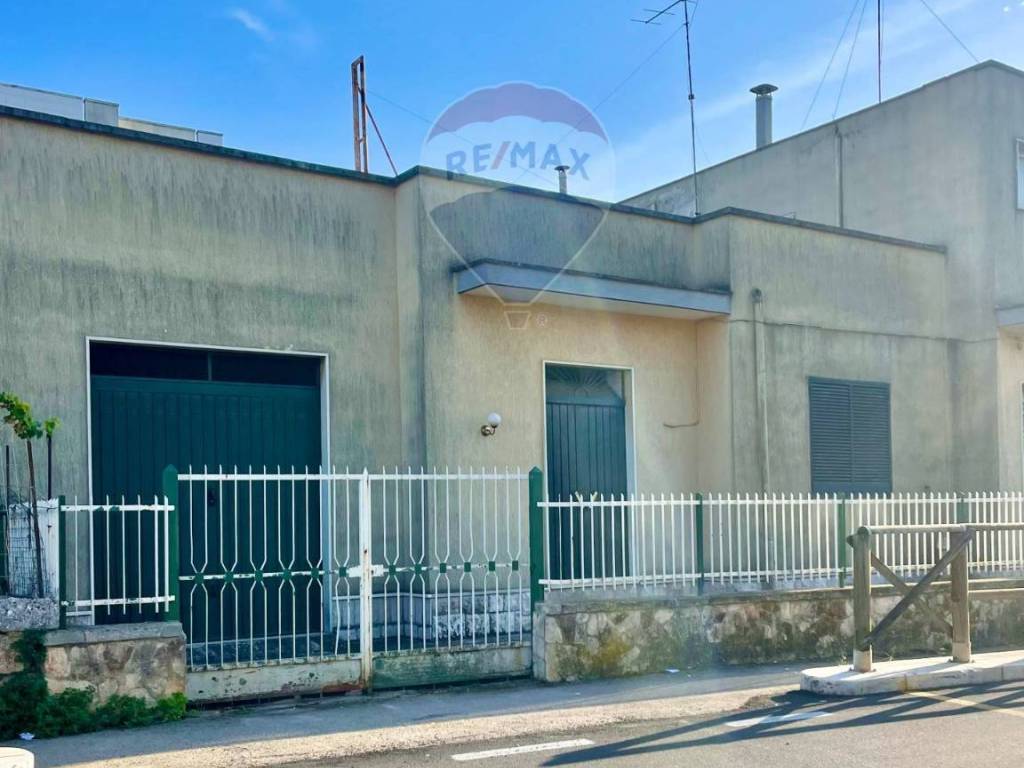 casa indipendente in vendita a Castellana Grotte