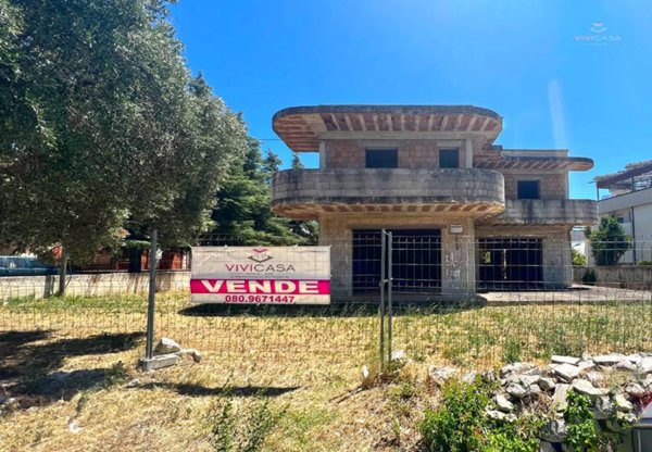 casa indipendente in vendita a Castellana Grotte