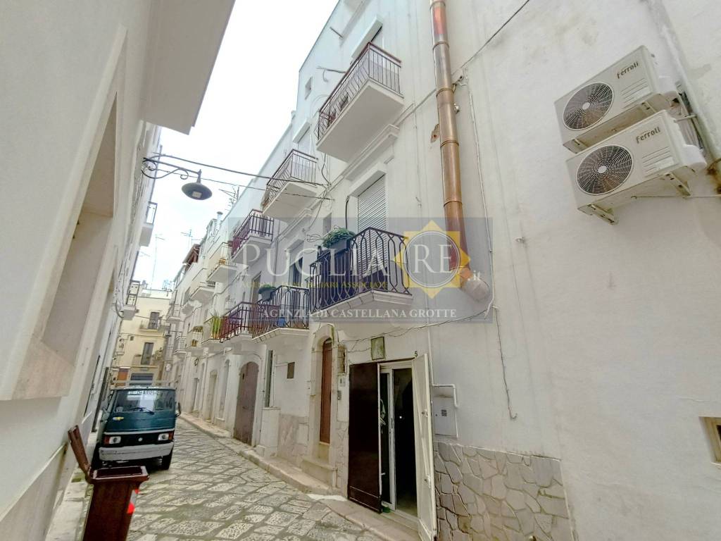 casa indipendente in vendita a Castellana Grotte