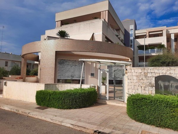 ufficio in vendita a Castellana Grotte