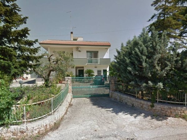 casa indipendente in vendita a Castellana Grotte